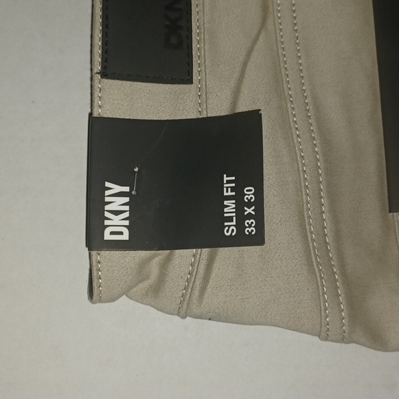 DKNY Stanton Slim Fit Jeans - Ultimate Stretch Size-33x30 Tan NWT - Picture 3 of 5